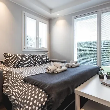 Amazhome - New Roomy & Garden Риччоне