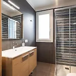 Amazhome - New Roomy & Garden Apartamento *