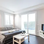 Apartamento Amazhome - New Roomy & Garden