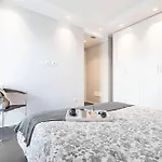 Apartamento Amazhome - New Roomy & Garden *
