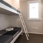 Apartment Amazhome - New Roomy Home&garden