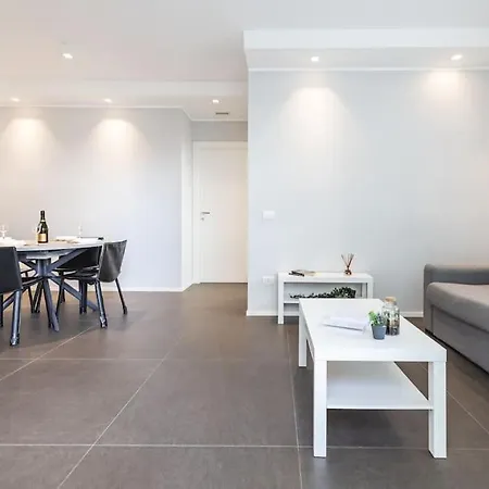 Lejlighed Amazhome - New Roomy & Garden
