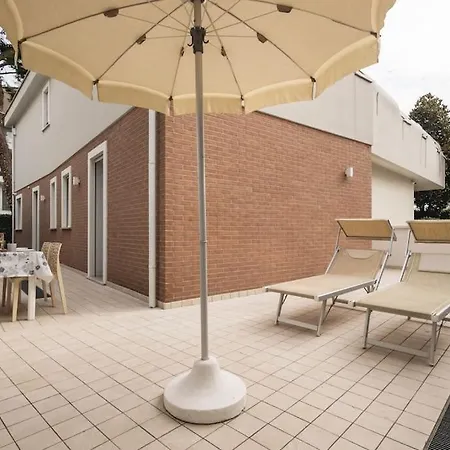 Amazhome - New Roomy & Garden Riccione