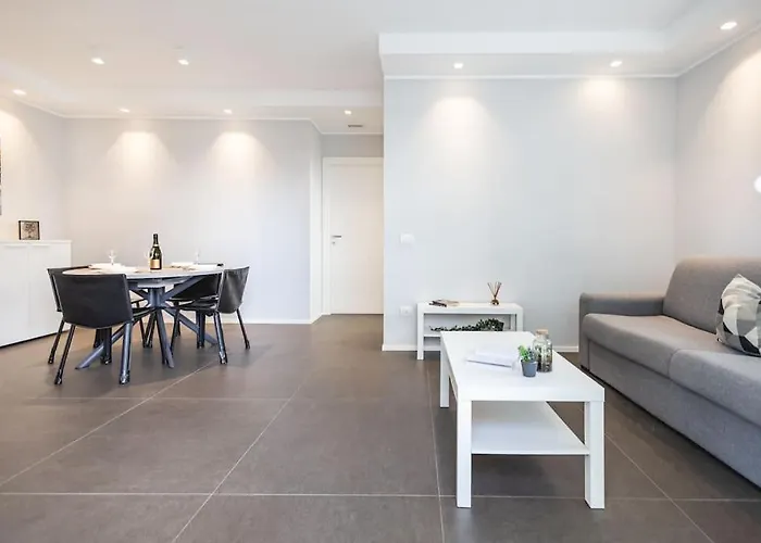 Lejlighed Amazhome - New Roomy & Garden