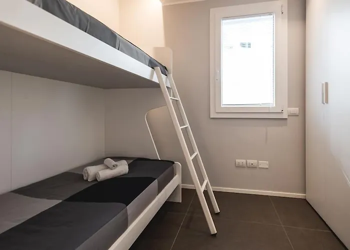 Lejlighed Amazhome - New Roomy & Garden