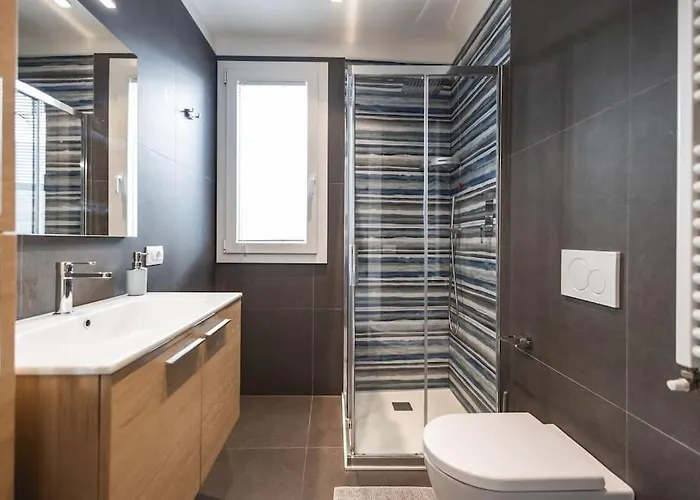 Amazhome - New Roomy Home&garden Appartement *