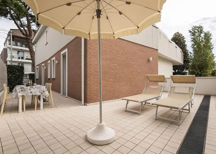 Amazhome - New Roomy & Garden Riccione